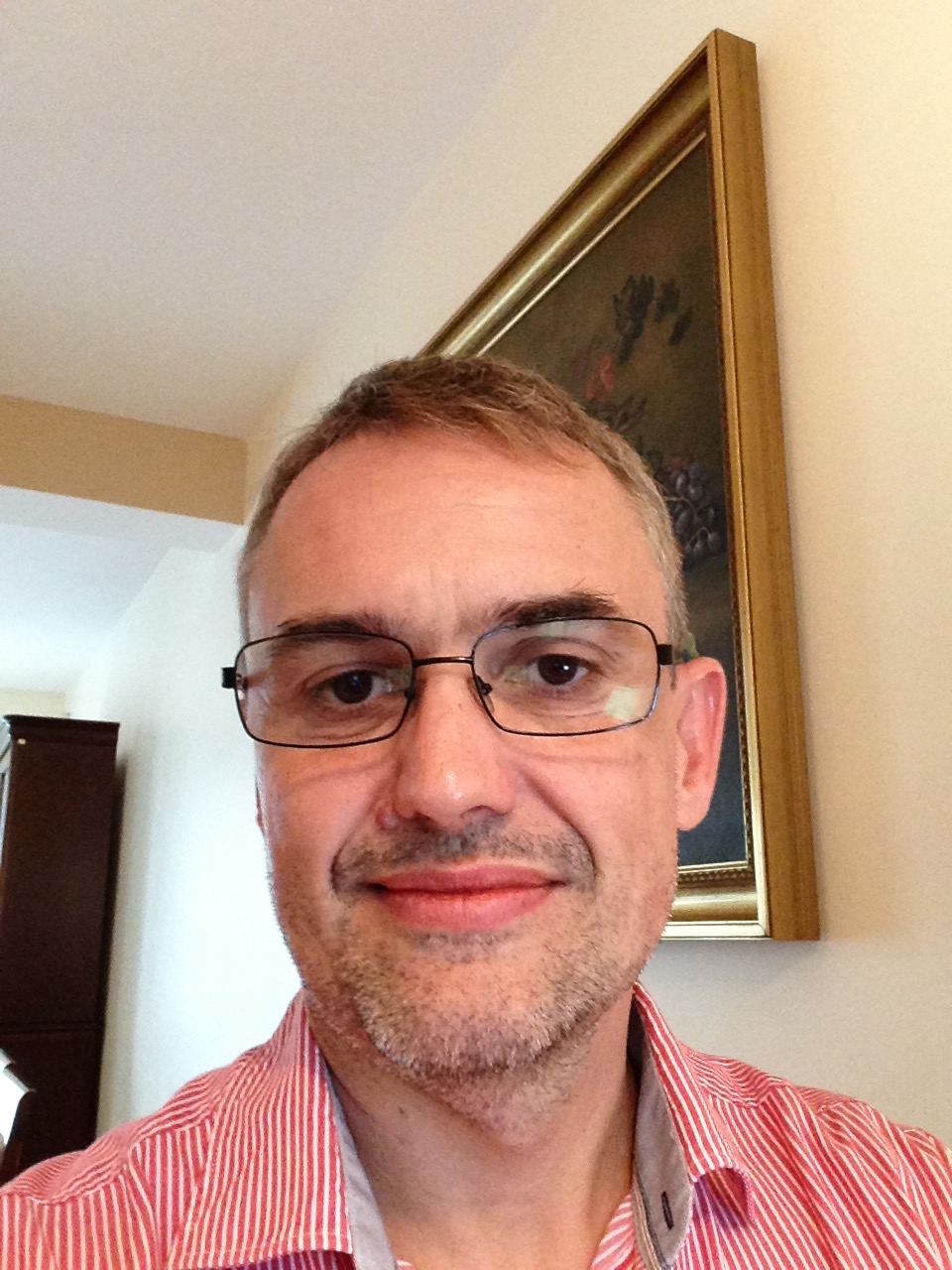 Dr. Krzysztof Wasniewski